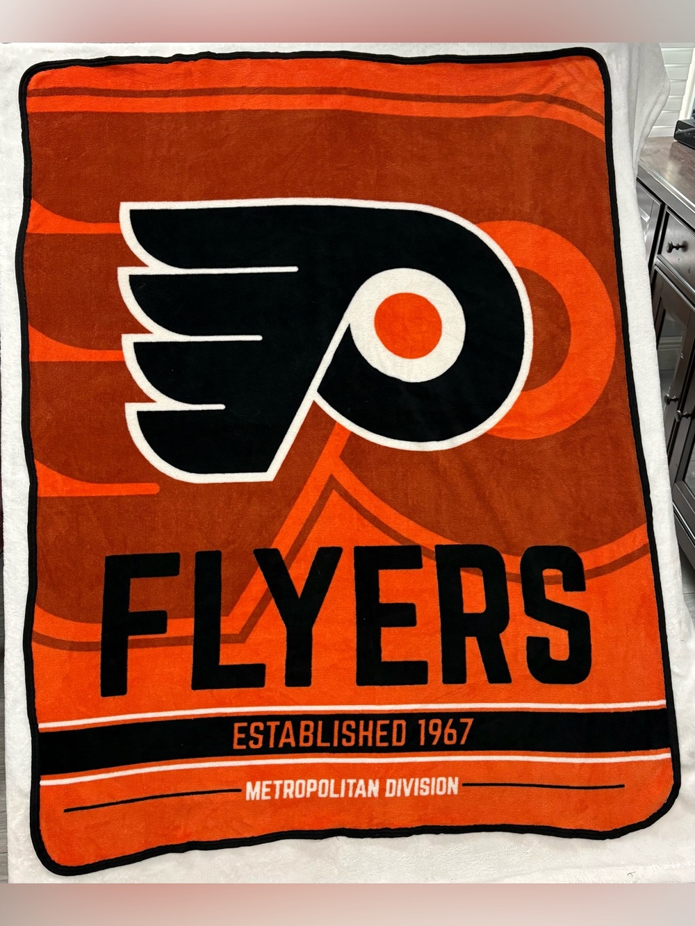 NHL Philadelphia Flyers Fleece Blanket 58 x 46 inches